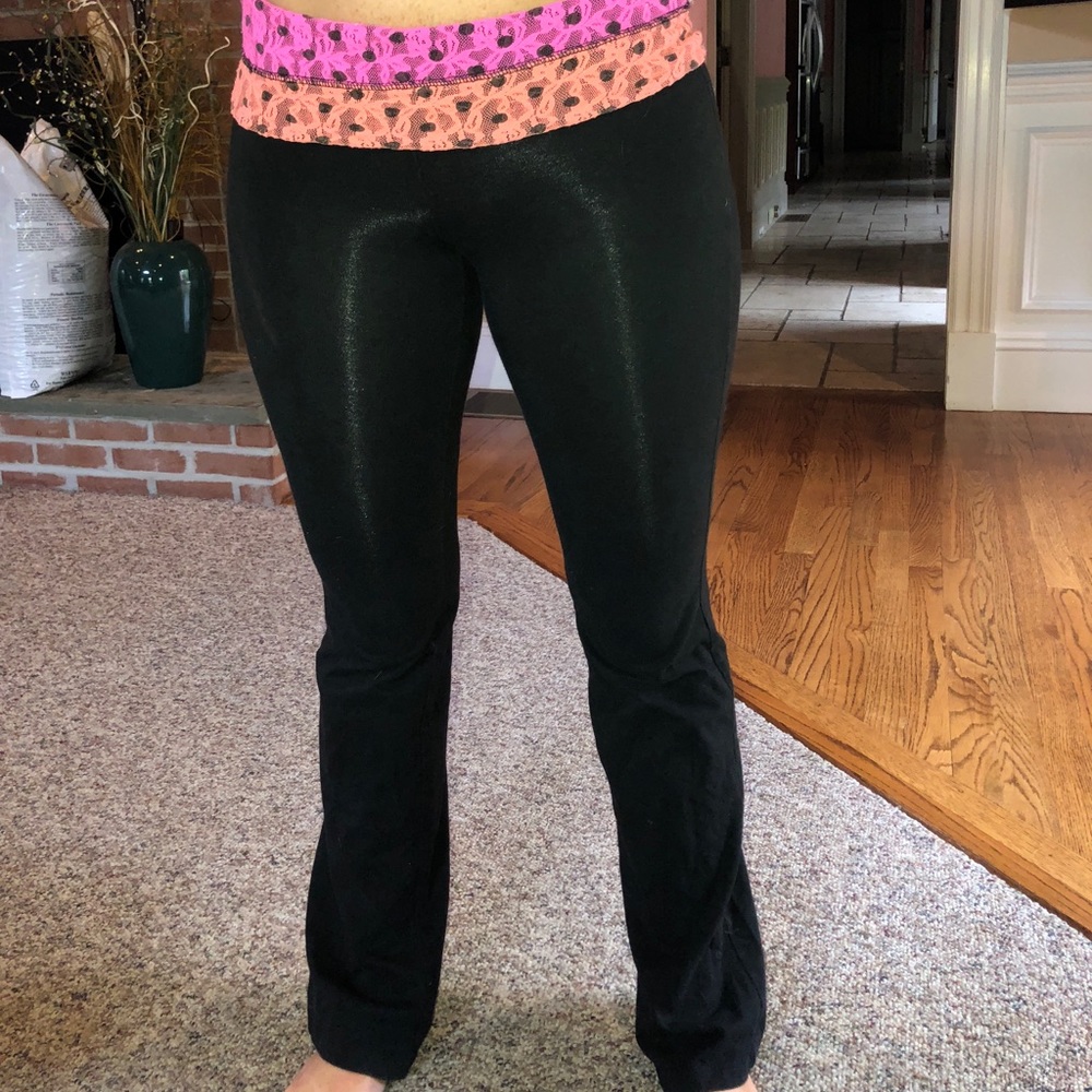 Victoria’s Secret Pink boot cut leggings
